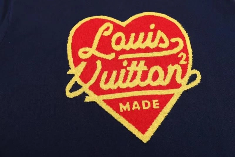 Contemporary Louis Vuitton T-Shirts 138361