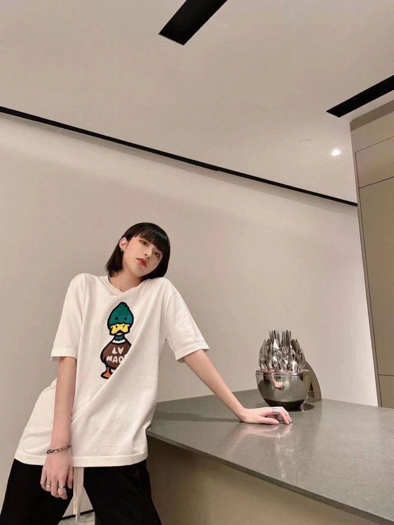 Louis Vuitton T-Shirts Refined 138365