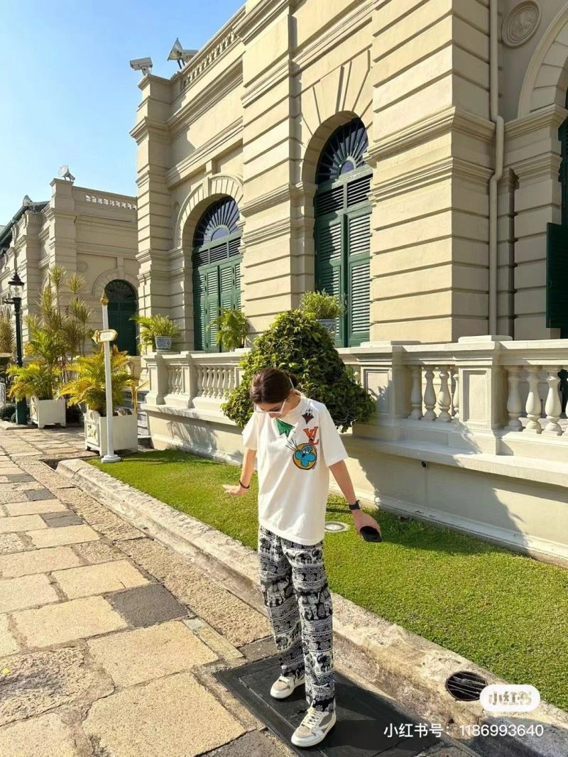 TimelessDesign Louis Vuitton T-Shirts 138363