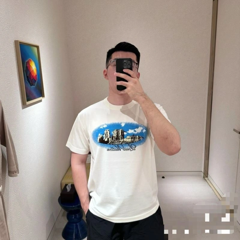 Louis Vuitton T-Shirts GoodFit 138366