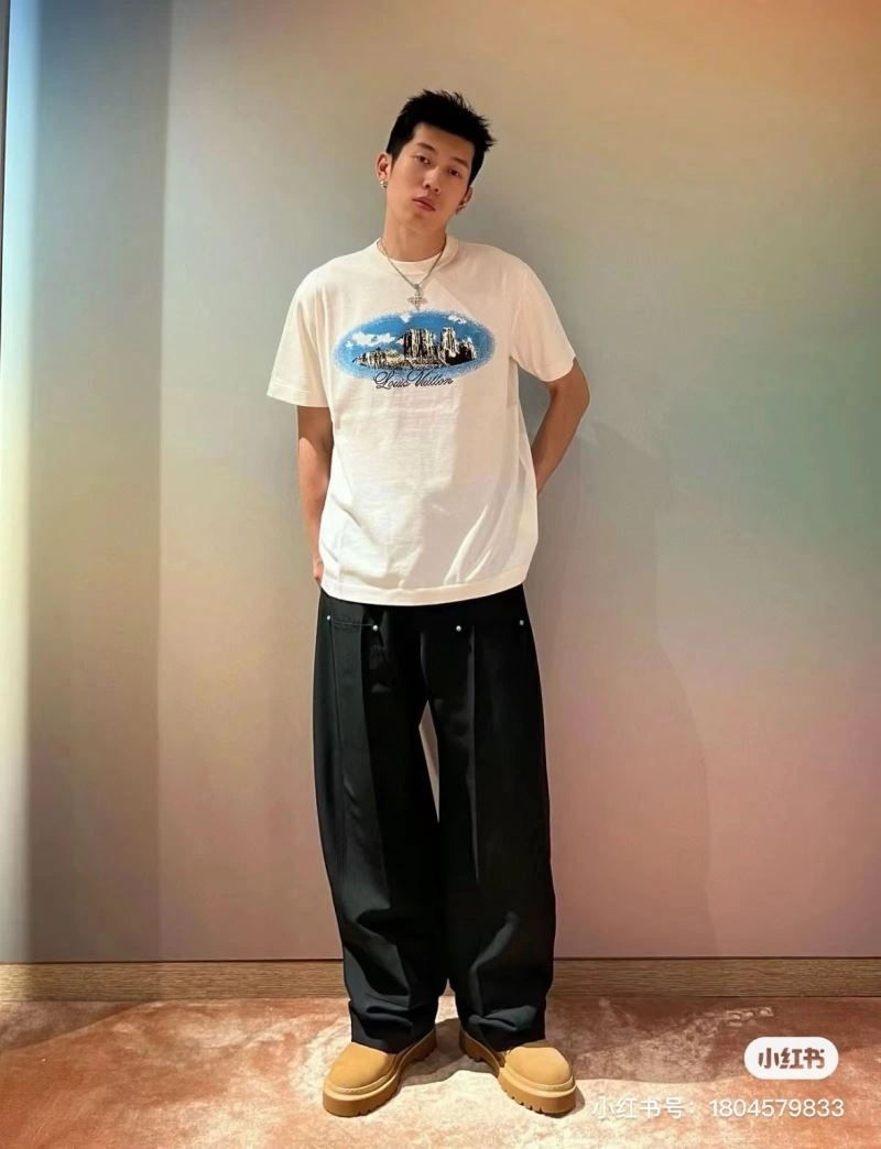 Louis Vuitton T-Shirts GoodFit 138366