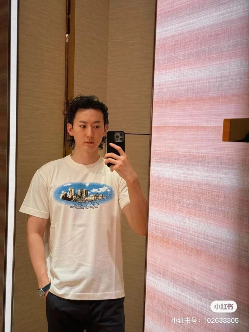 Louis Vuitton T-Shirts GoodFit 138366