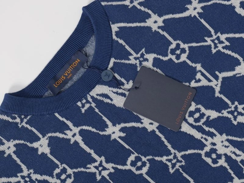 Stretchable Louis Vuitton T-Shirts 138354