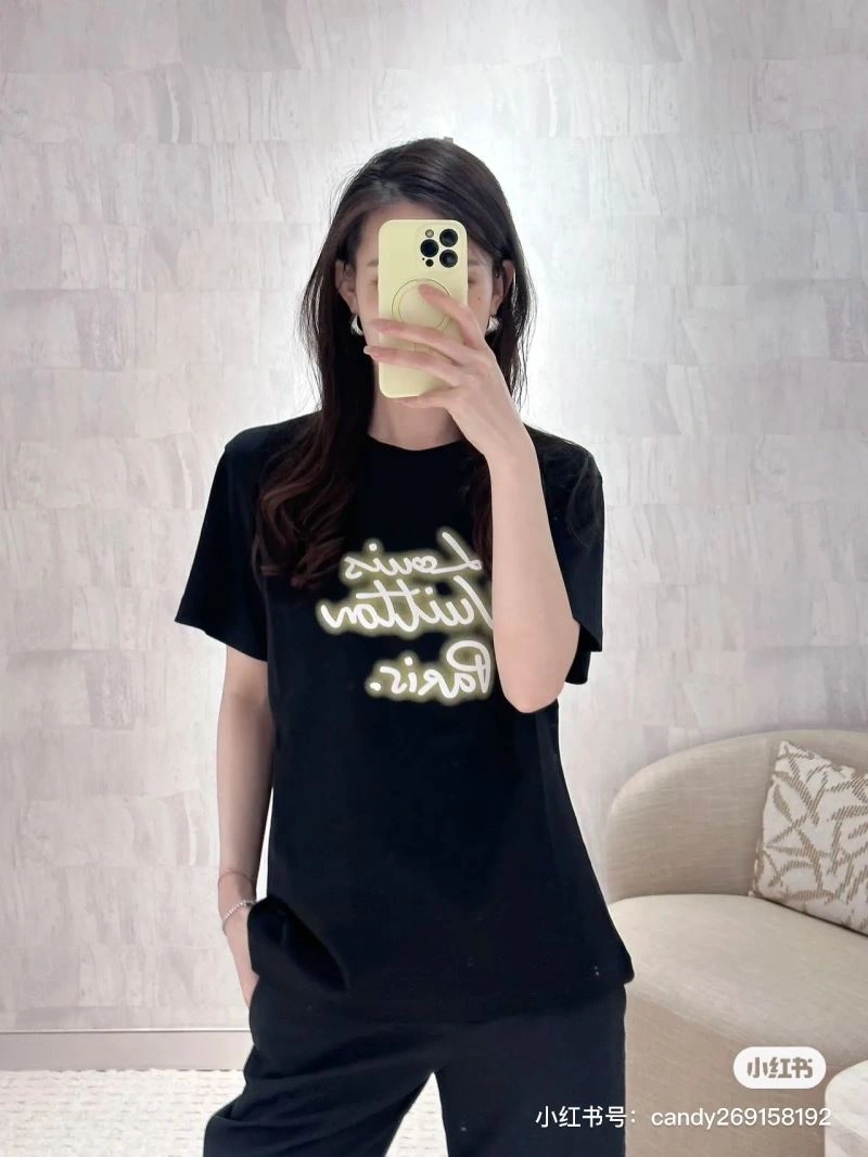 AllSeason Louis Vuitton T-Shirts 138357