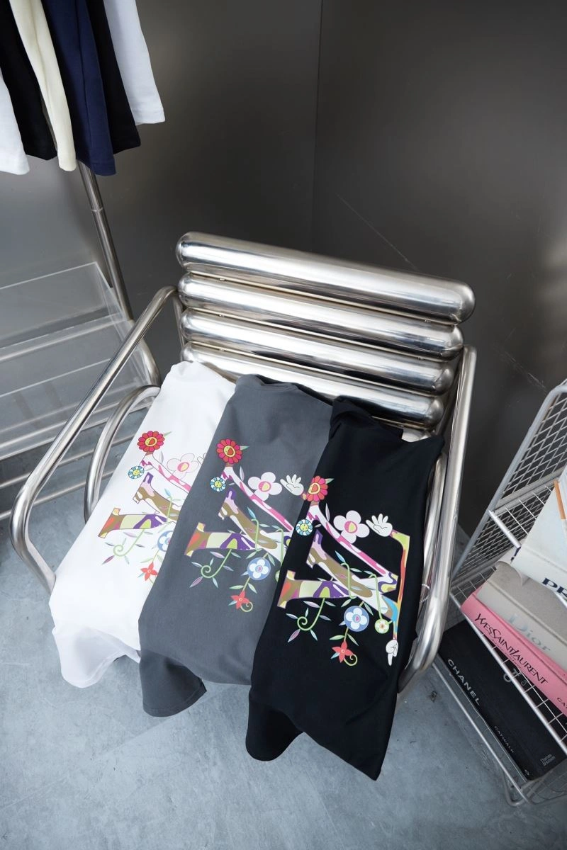 Sustainable Louis Vuitton T-Shirts 138345