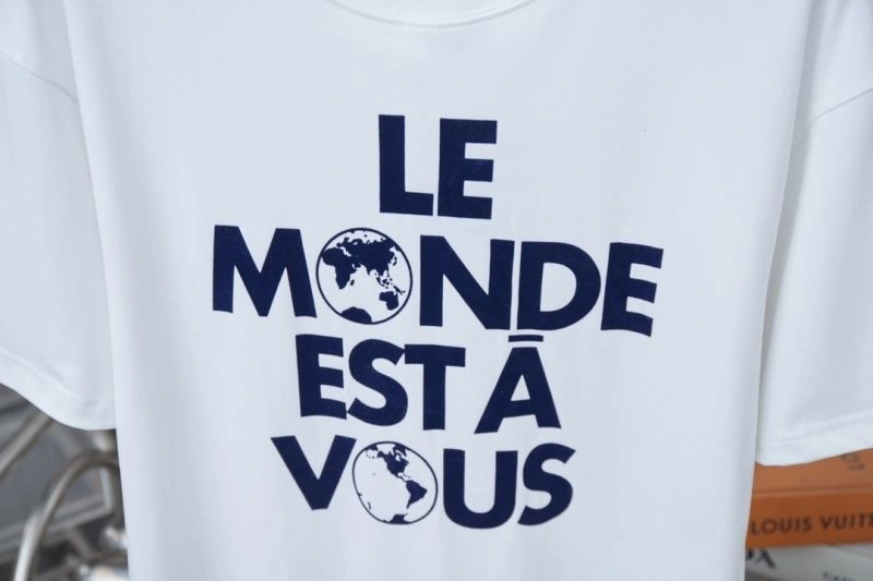 Louis Vuitton T-Shirts Stylish 138347
