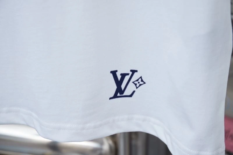 Louis Vuitton T-Shirts Stylish 138347