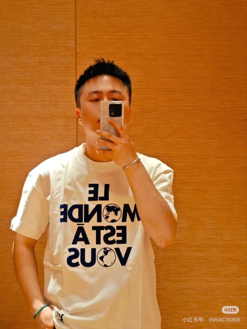Louis Vuitton T-Shirts Stylish 138347