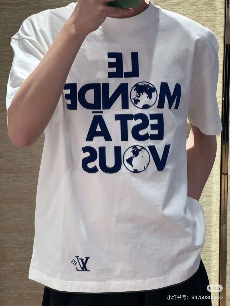 Louis Vuitton T-Shirts Stylish 138347
