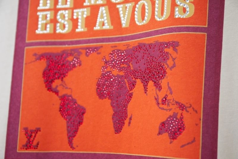 Premium Louis Vuitton T-Shirts 138342