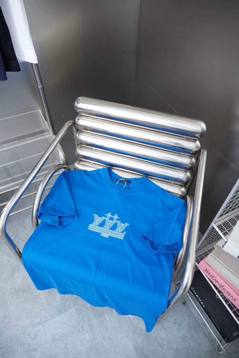 Louis Vuitton T-Shirts Minimalist 138339
