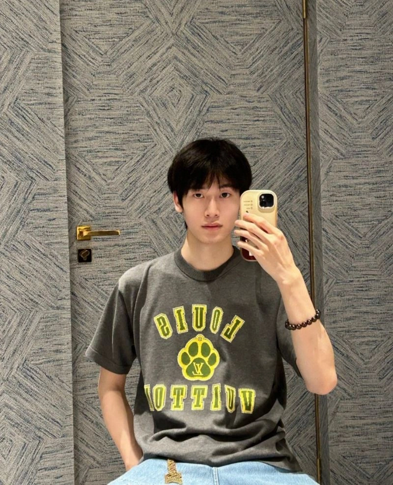 Louis Vuitton T-Shirts QuickDry 138341