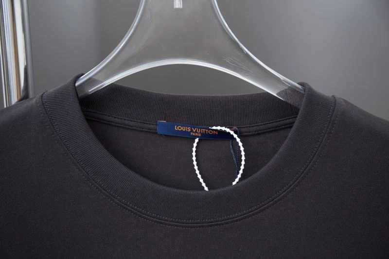 Louis Vuitton T-Shirts Vibrant 138336