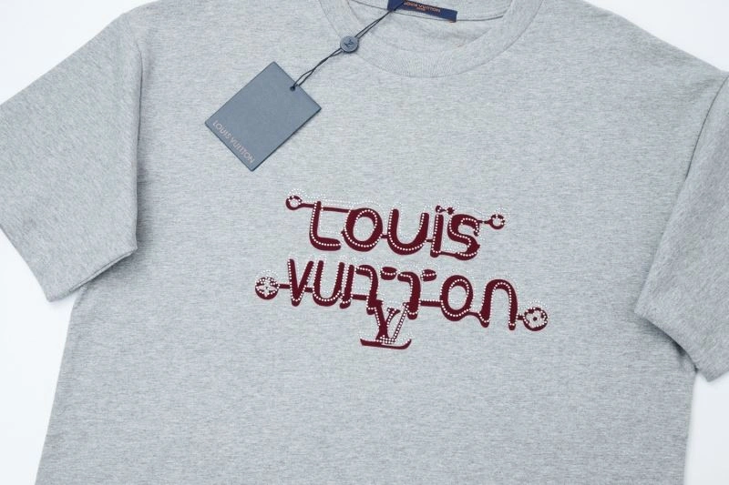 Louis Vuitton T-Shirts Supportive 138330