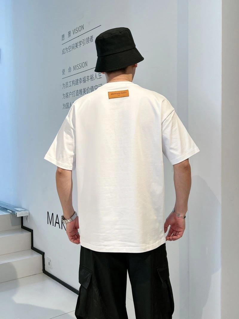 Louis Vuitton T-Shirts Sporty 138331