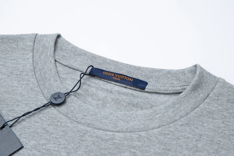 Original Louis Vuitton T-Shirts 138337
