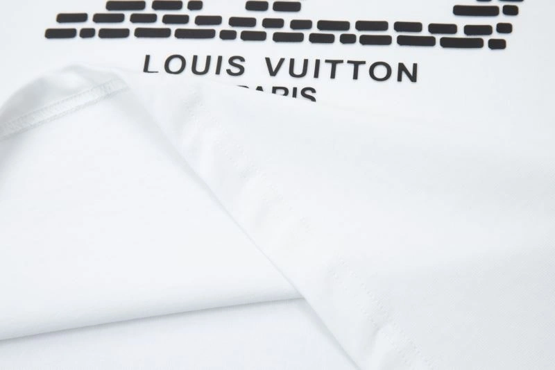 Louis Vuitton T-Shirts Bright 138332