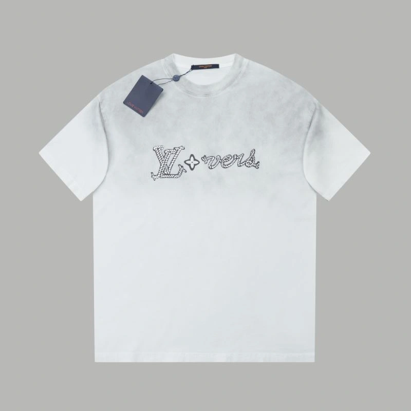 Flexible Louis Vuitton T-Shirts 138320