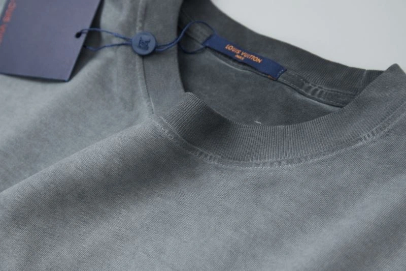 Louis Vuitton T-Shirts Cozy 138314