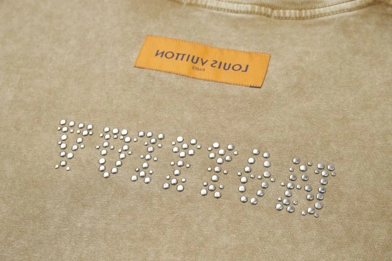 Louis Vuitton T-Shirts Youthful 138324