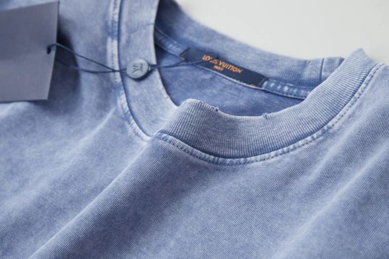 ZipUp Louis Vuitton T-Shirts 138315