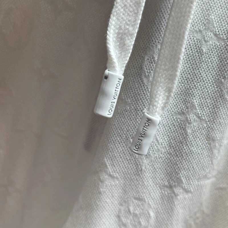 Louis Vuitton T-Shirts Sporty 138308