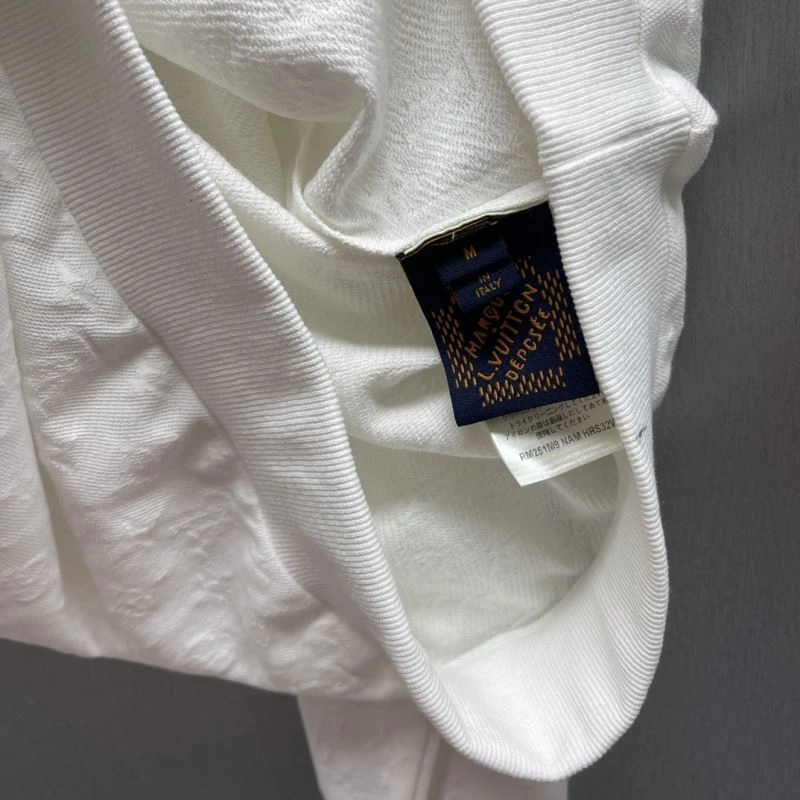 MoistureWicking Louis Vuitton T-Shirts 138313