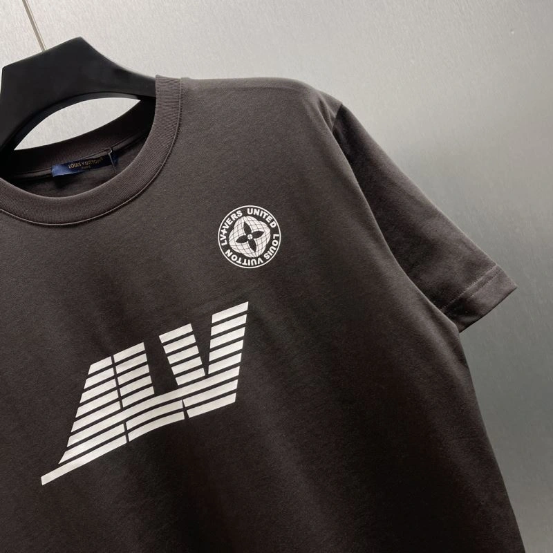 Attractive Louis Vuitton T-Shirts 138318