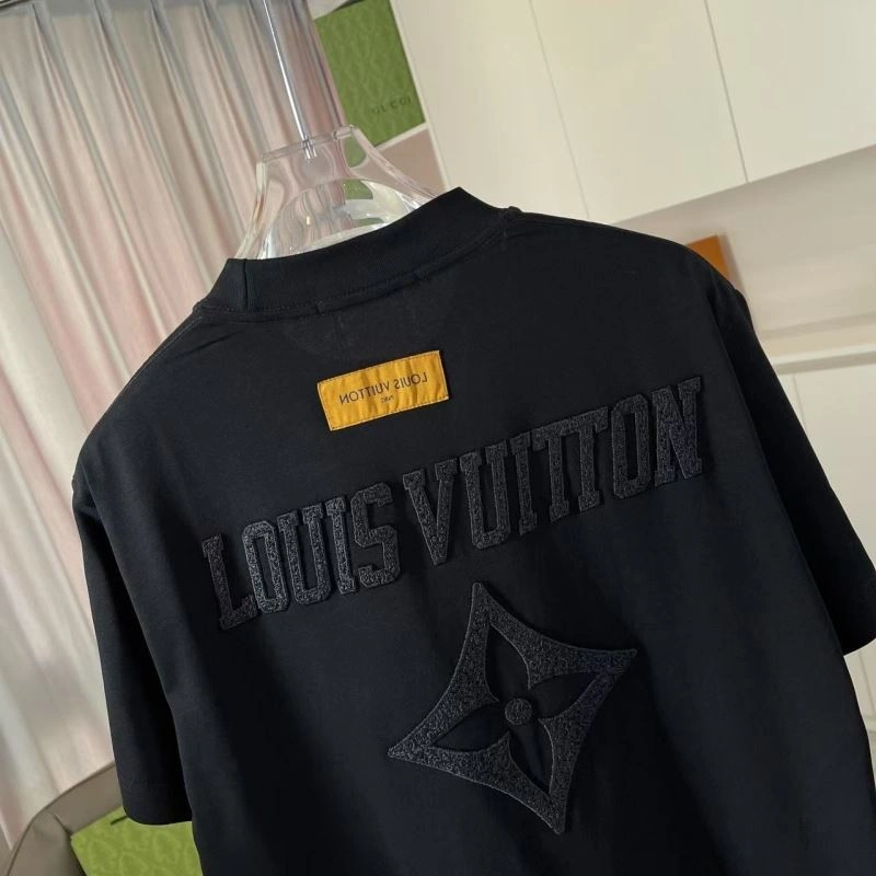 Louis Vuitton T-Shirts Compact 138325