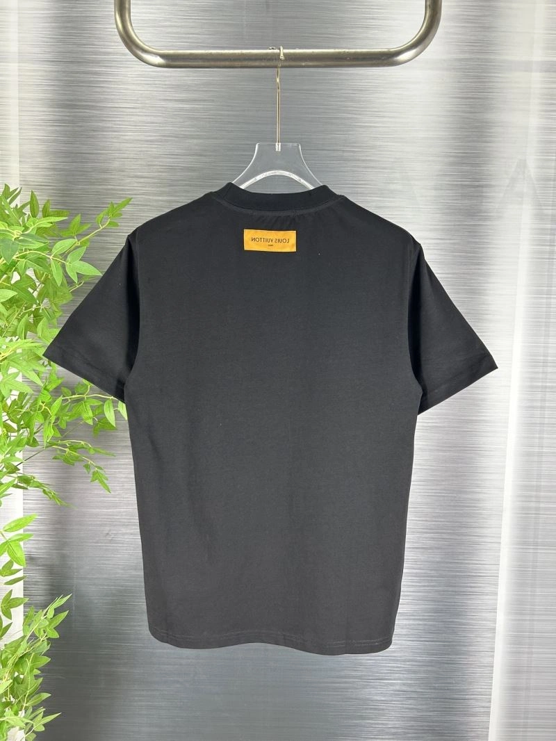 Louis Vuitton T-Shirts Resilient 138311