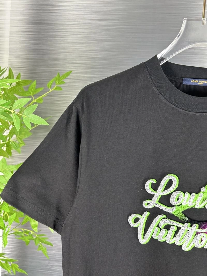Louis Vuitton T-Shirts Resilient 138311