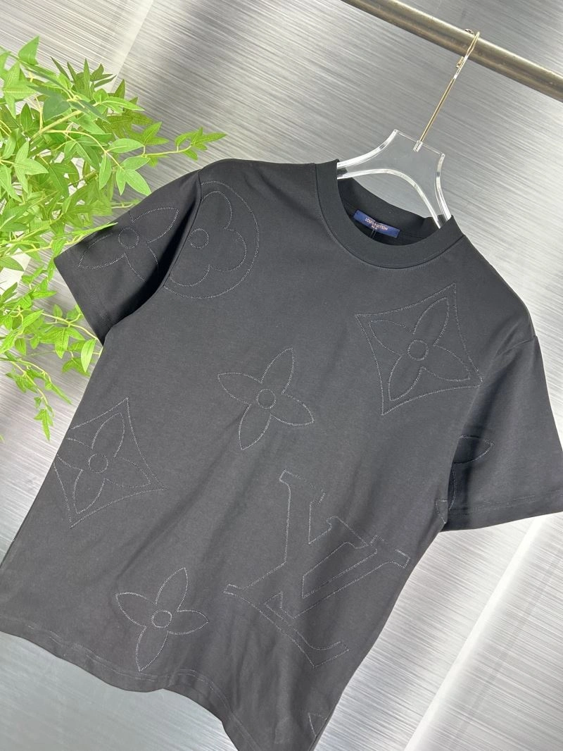 Louis Vuitton T-Shirts Sophisticated 138304