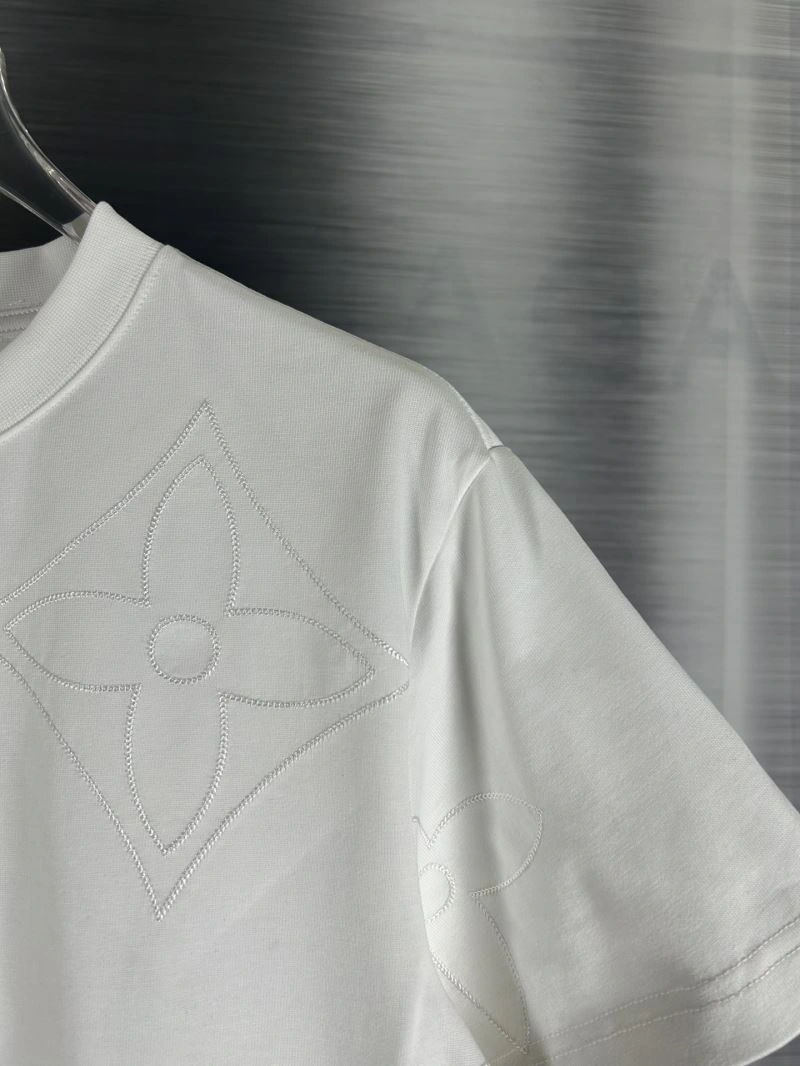 Louis Vuitton T-Shirts Bright 138306