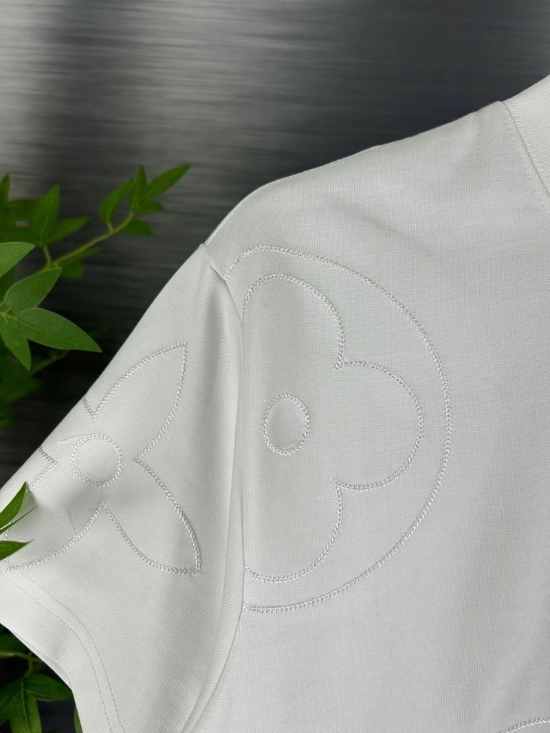 Louis Vuitton T-Shirts Bright 138306