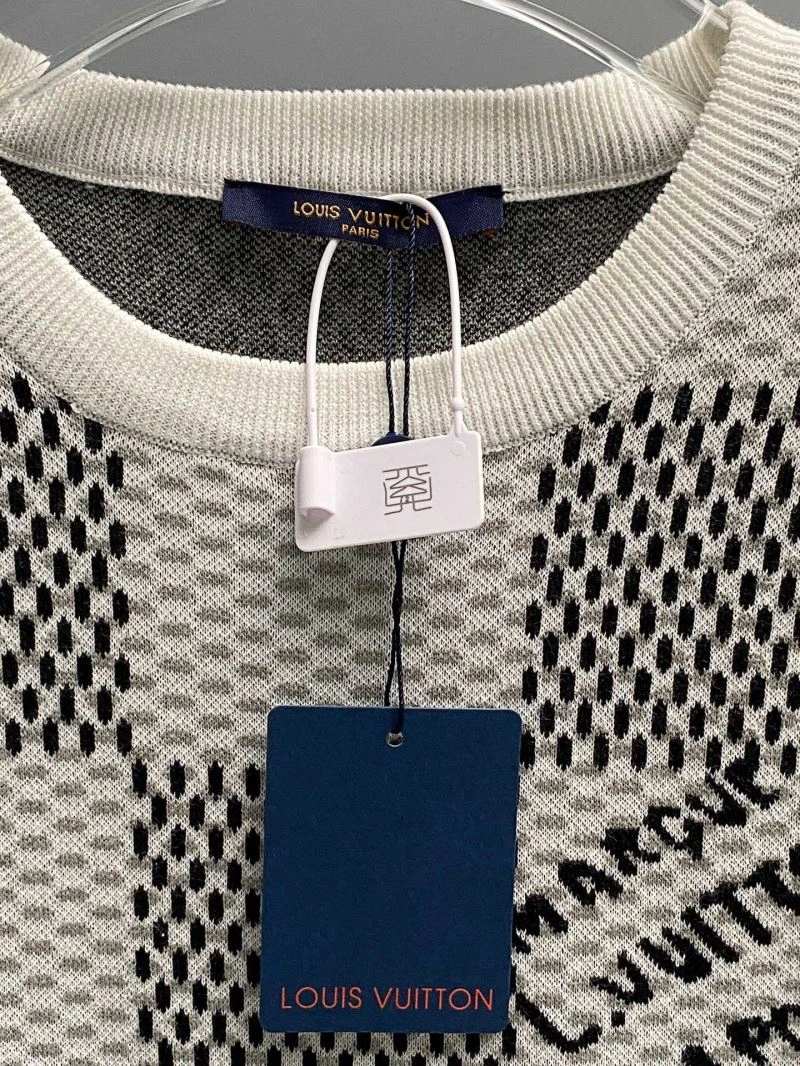 Louis Vuitton T-Shirts Modern 138297