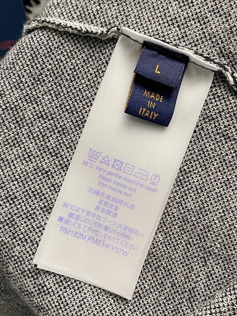 Louis Vuitton T-Shirts Modern 138297