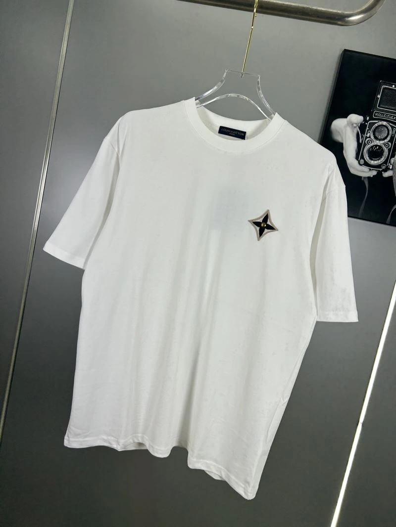 Classic Louis Vuitton T-Shirts 138290