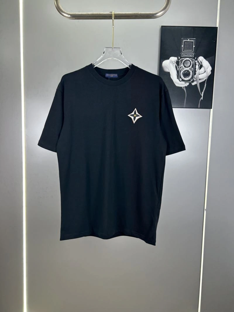 Louis Vuitton T-Shirts Minimalist 138288