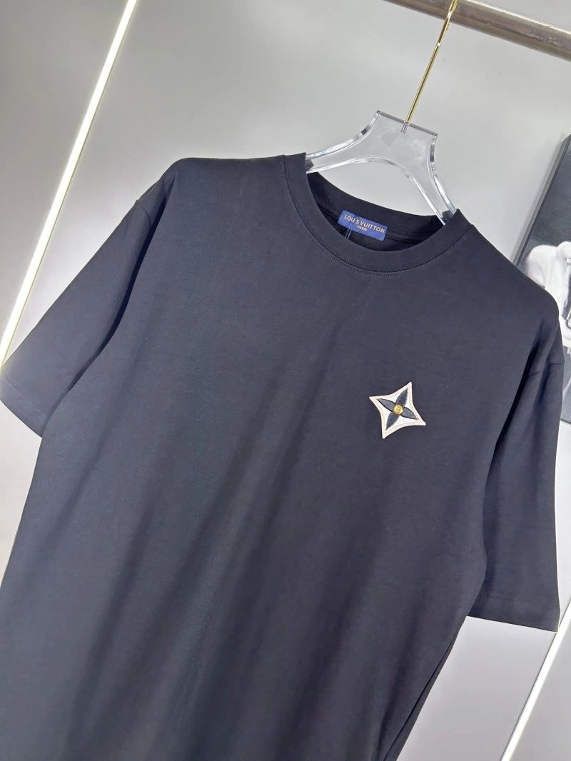 Louis Vuitton T-Shirts Minimalist 138288