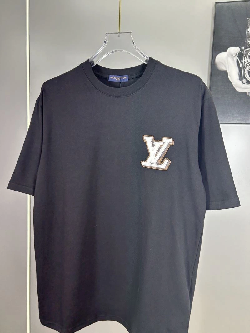 Louis Vuitton T-Shirts Popular 138286