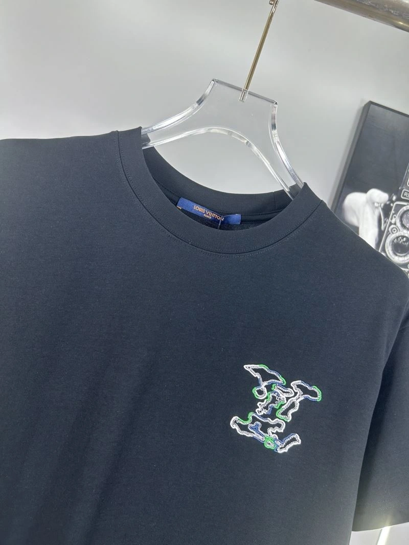 Louis Vuitton T-Shirts Functional 138283