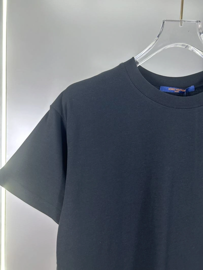Louis Vuitton T-Shirts Functional 138283