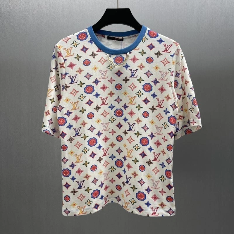 GoodFit Louis Vuitton T-Shirts 138284