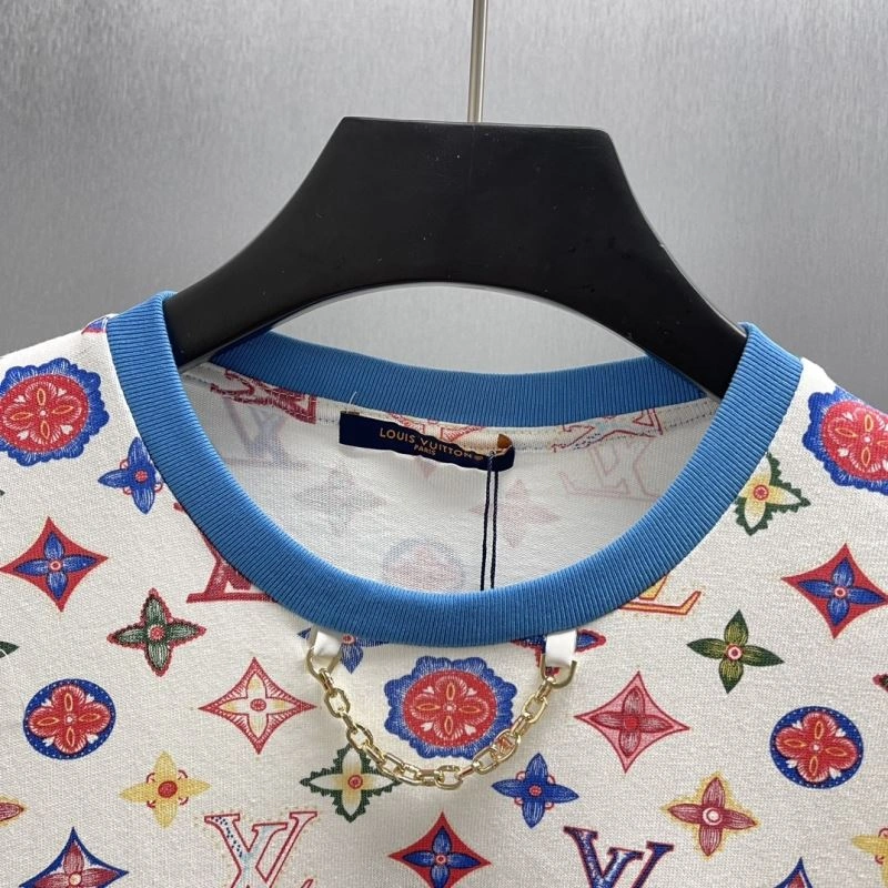GoodFit Louis Vuitton T-Shirts 138284