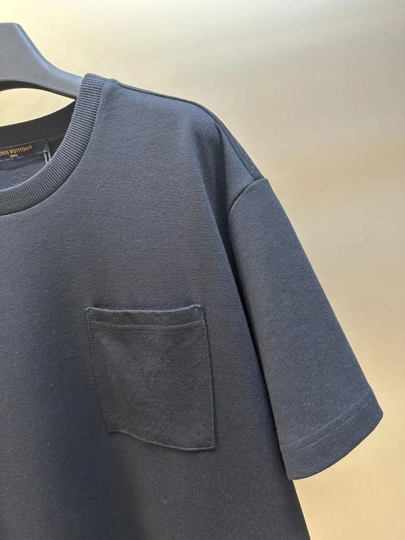 Louis Vuitton T-Shirts Seasonal 138271