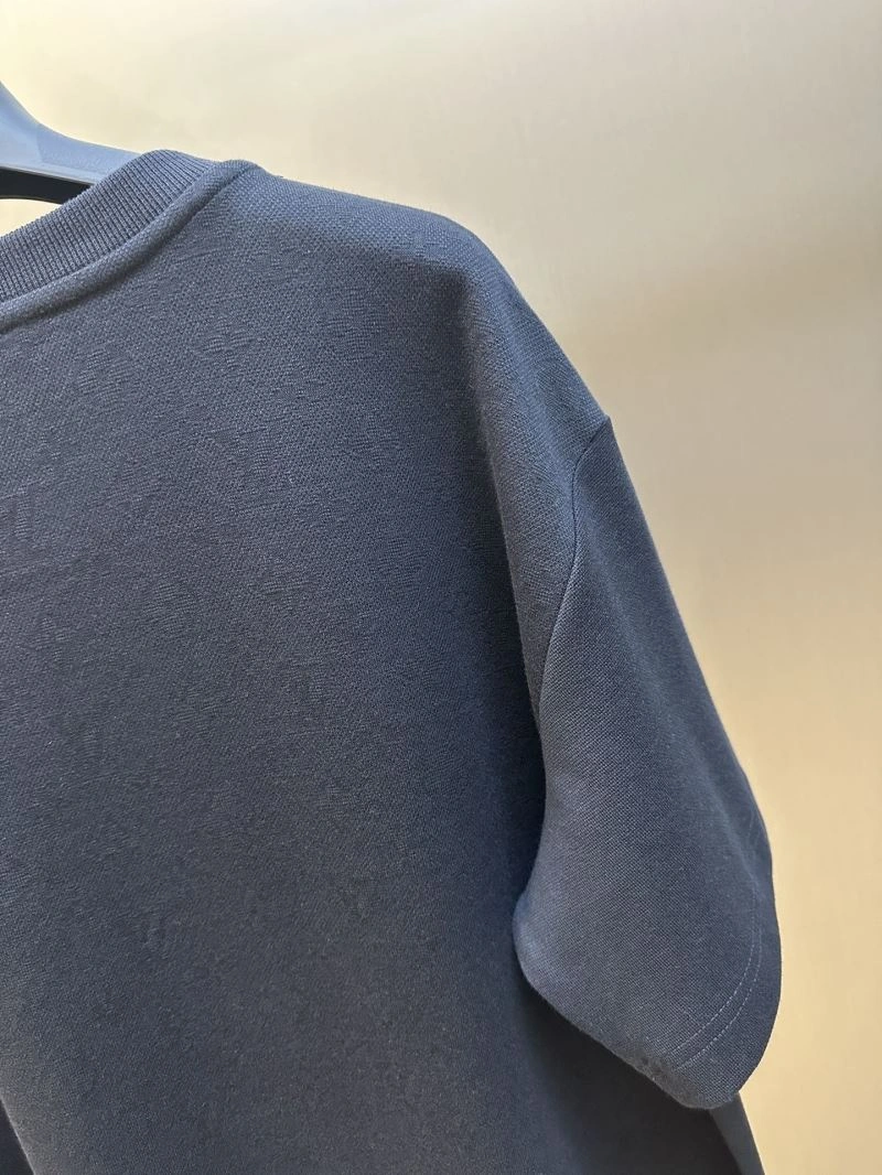 Louis Vuitton T-Shirts Seasonal 138271