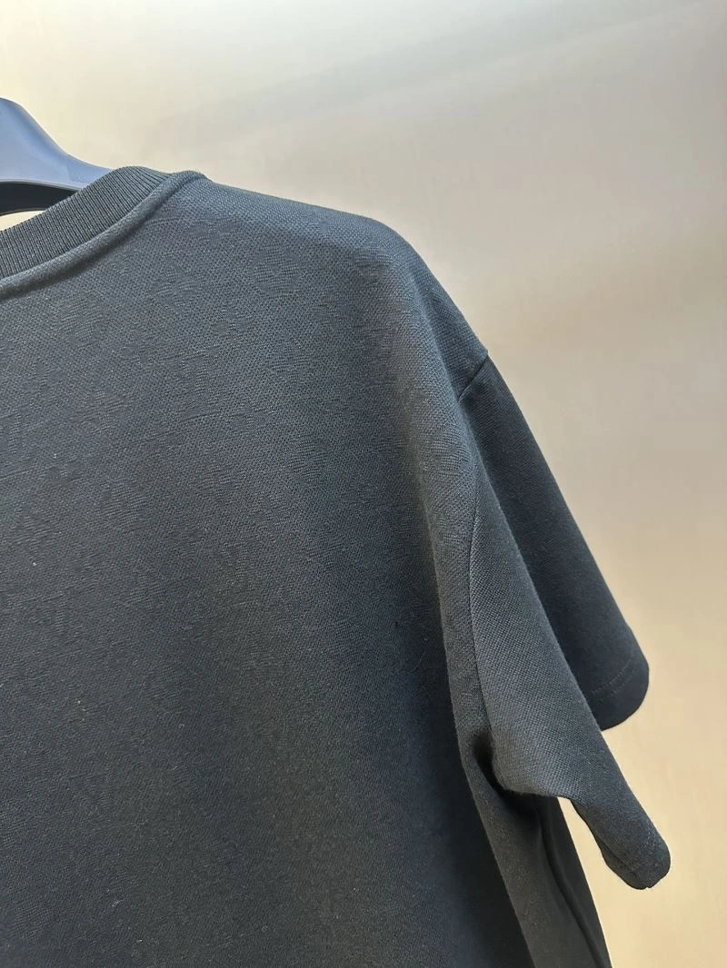 Louis Vuitton T-Shirts Chic 138264