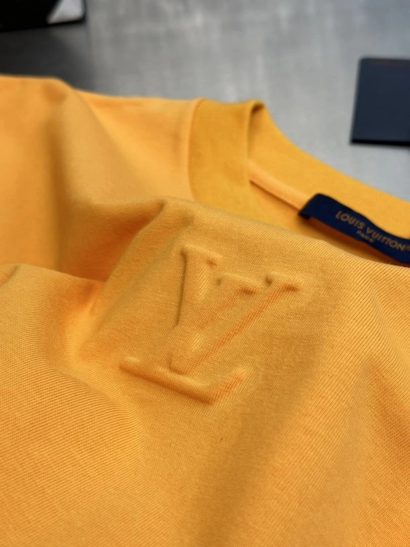 Packable Louis Vuitton T-Shirts 138267