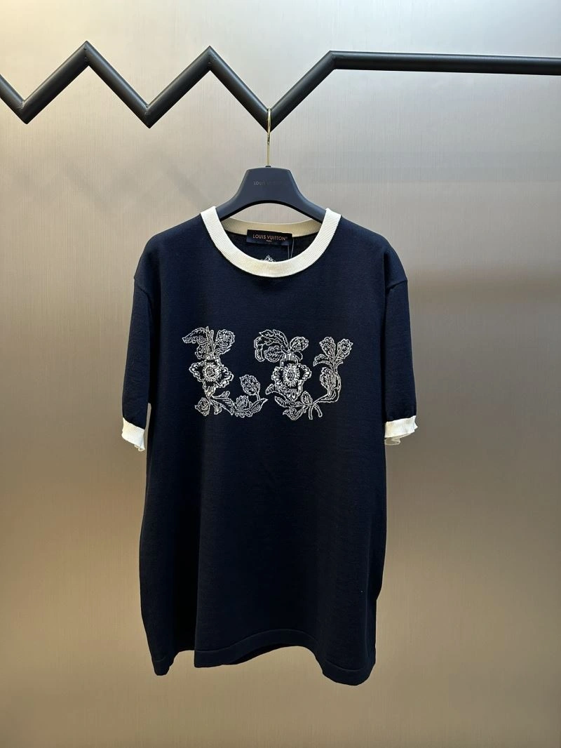 Louis Vuitton T-Shirts Trendsetting 138270