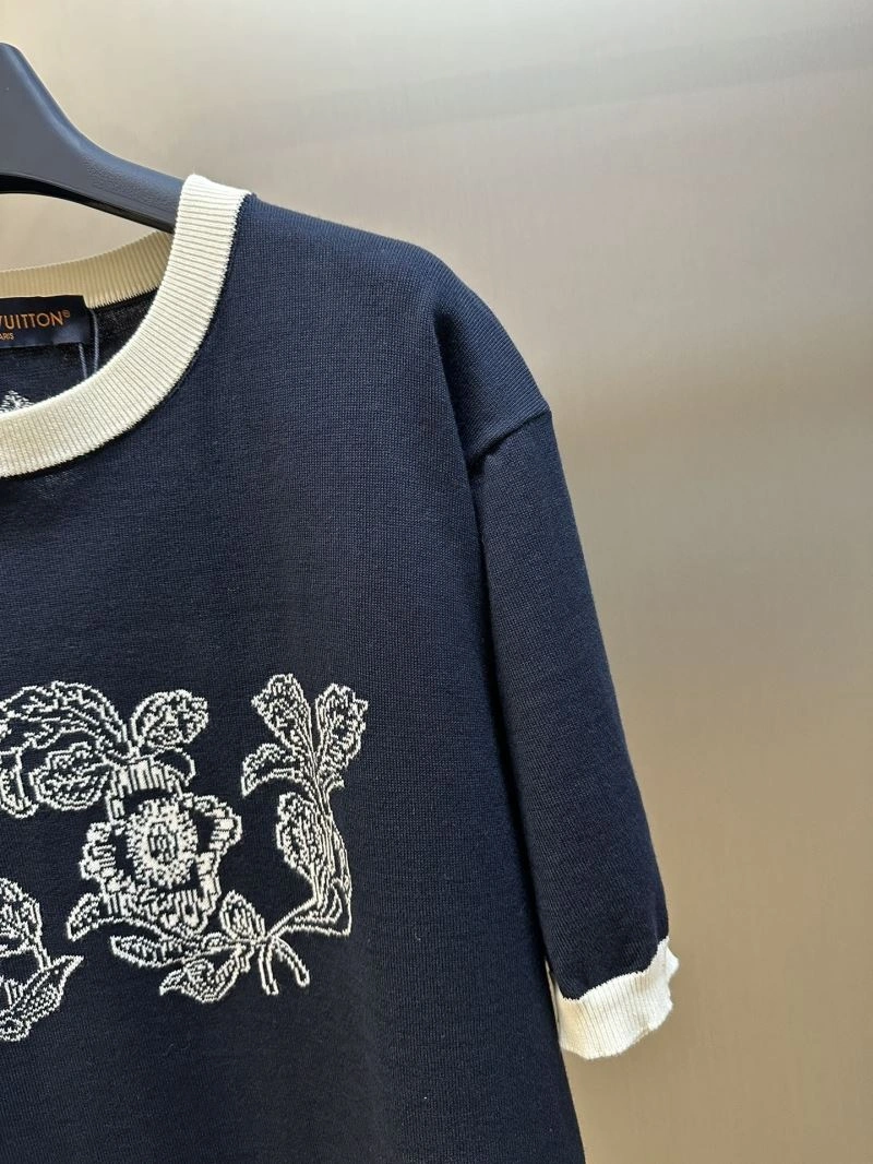 Louis Vuitton T-Shirts Trendsetting 138270